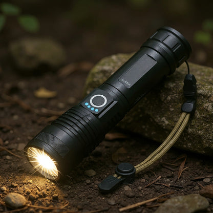 Linterna Táctica LED Recargable con Zoom